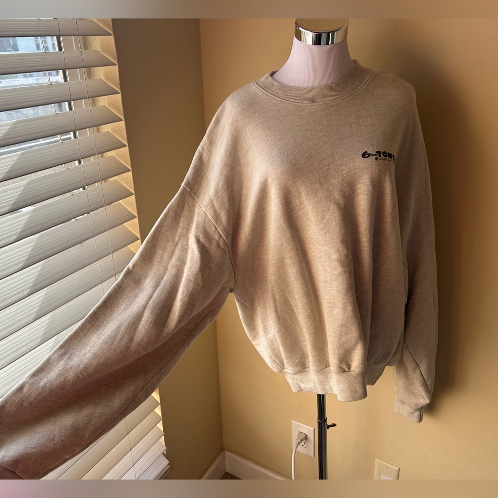 NYC’s Iconic Tonchin Ramen House Oversized Graphic Sweatshirt in Large - Picture 4 of 15